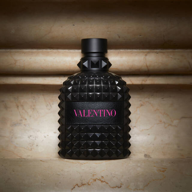 Uomo Born in Roma Extradose Image