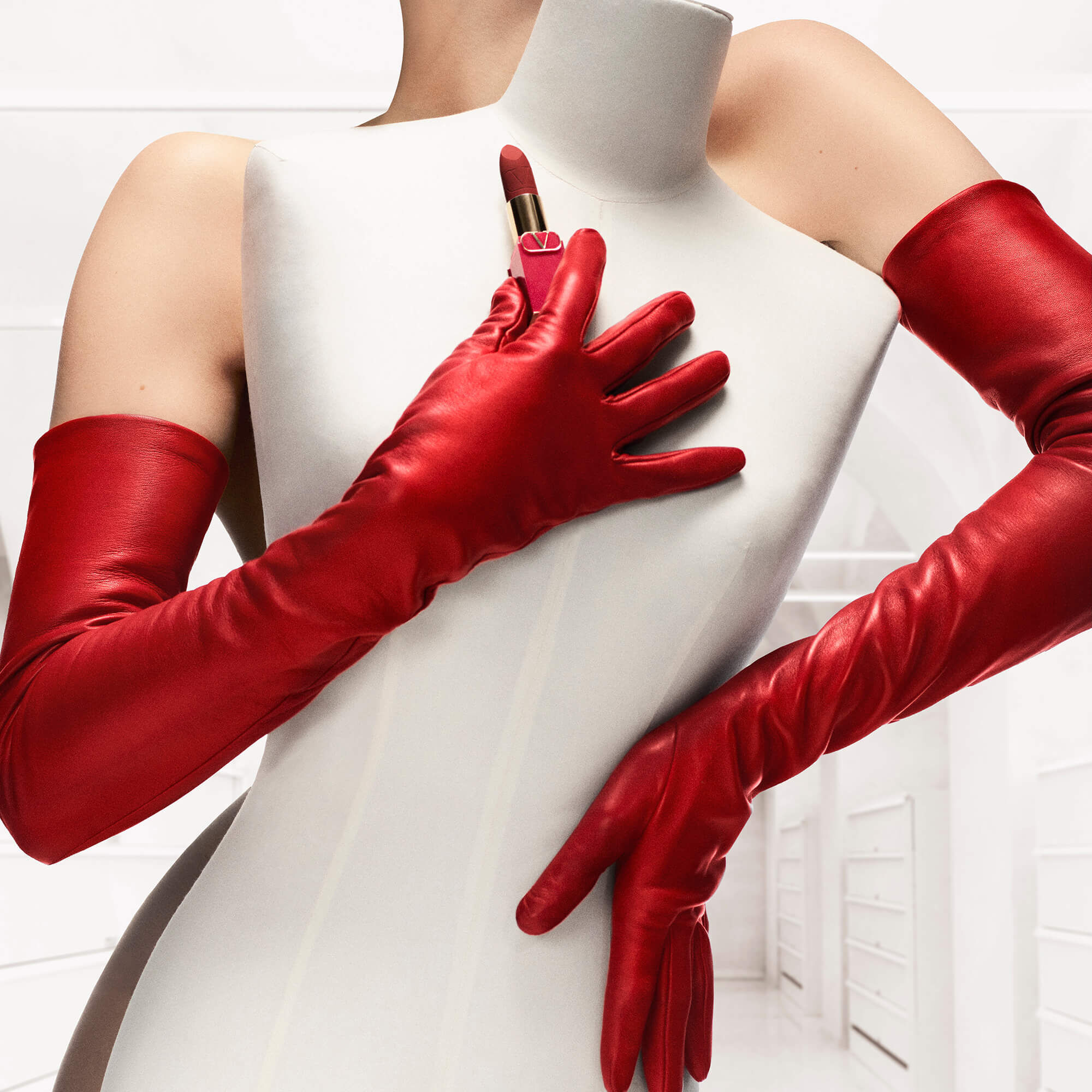 WELCOME TO THE VALENTINO ARCHIVES