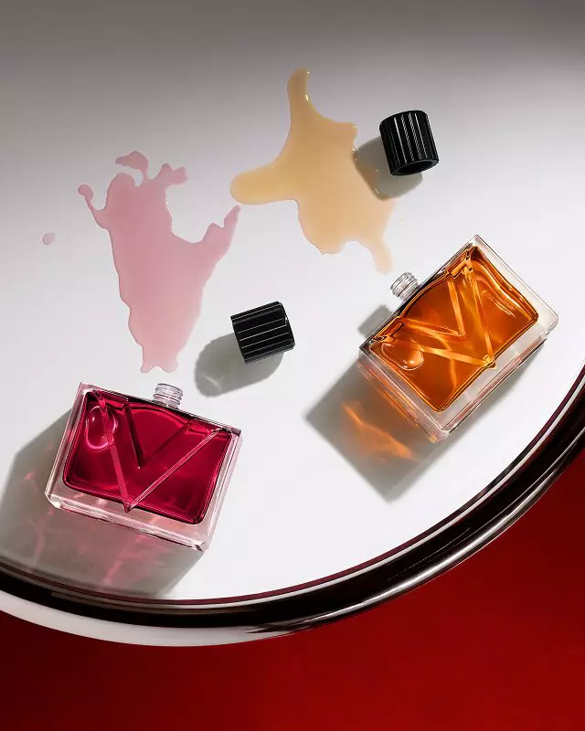 The scents of unstoppable passion image