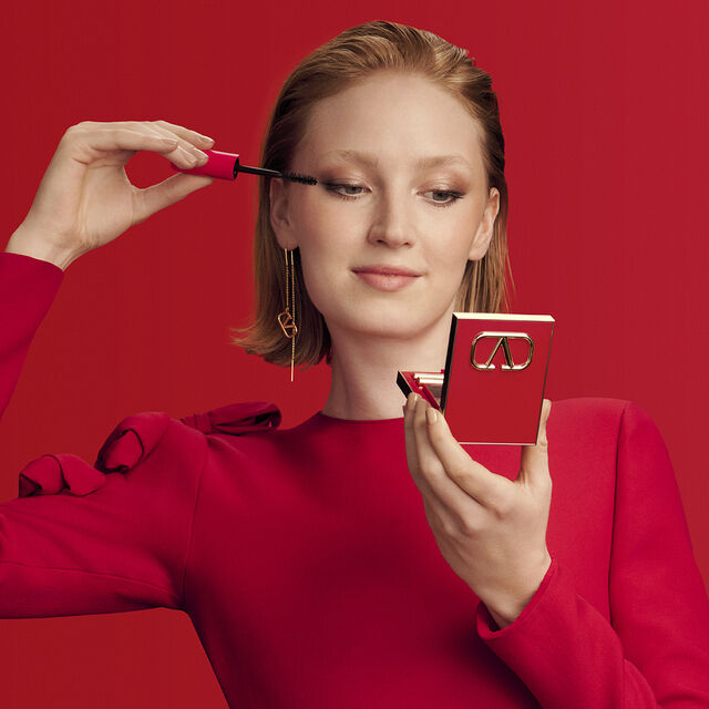 Eyes Valentino Image