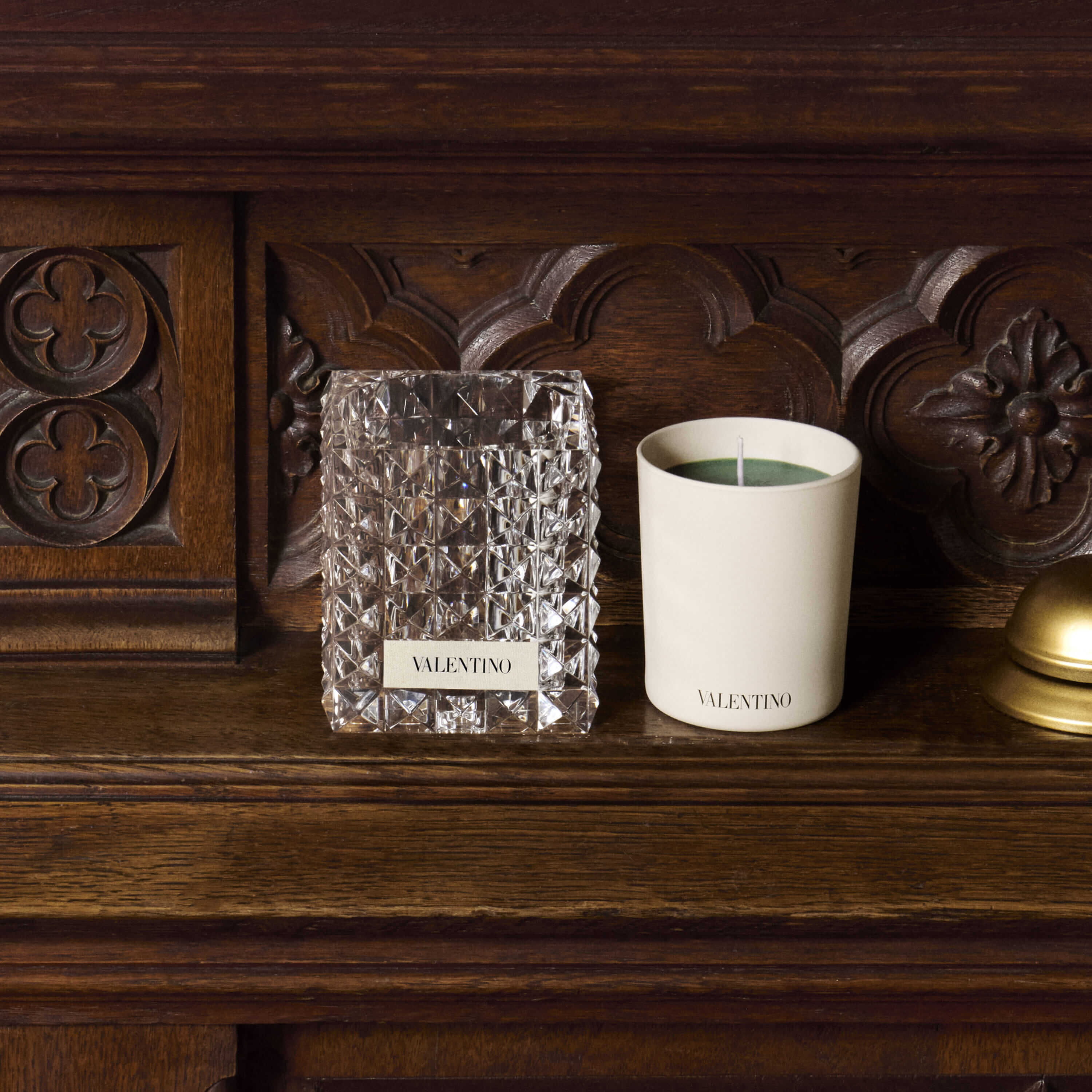 CIRE BAROQUE ENCASED IN GLASS